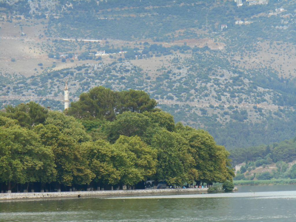 Siarava Hotel Ioannina Buitenkant foto